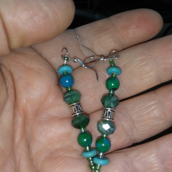Amazing green beaded earblings - Picture 5 of 5